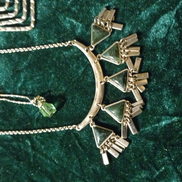 E-22 jewelry lot - Picture 1 of 7